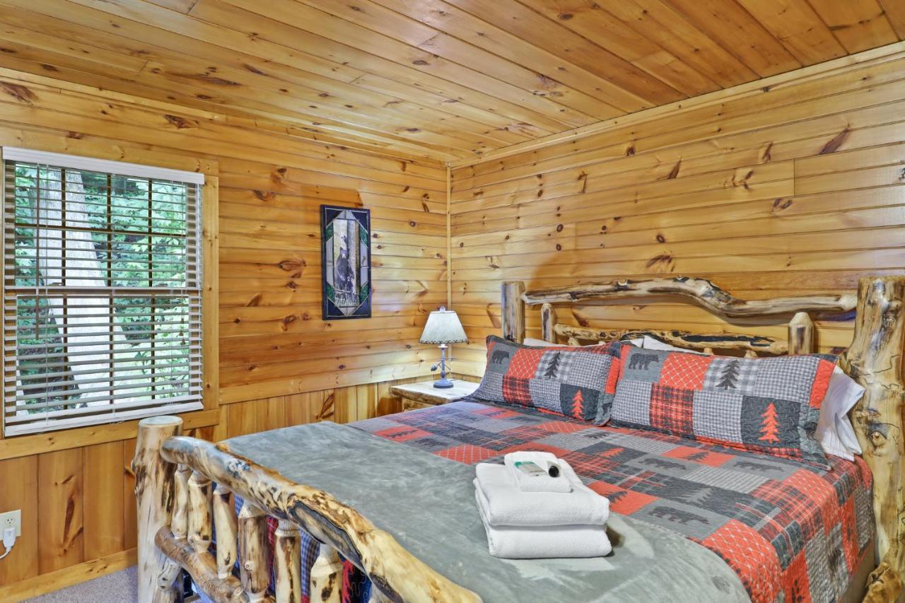 2 Separate Cabins Along A Peaceful Creek With Resort Amenities Ellijay Exterior foto